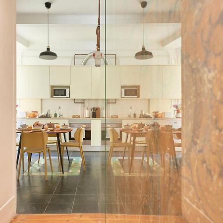 Sunny Pink Street Historical Apt, By Timecooler Lisboa 外观 照片