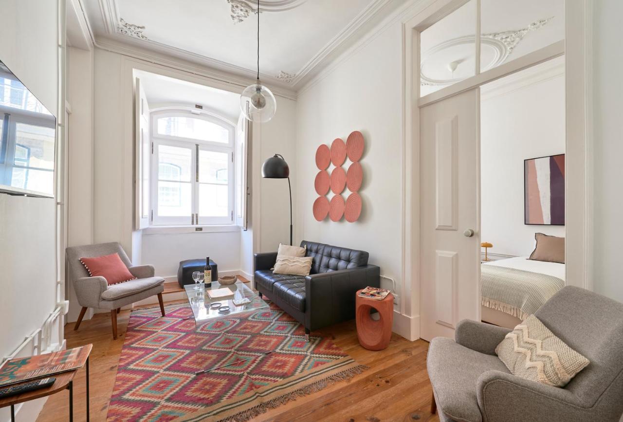 Sunny Pink Street Historical Apt, By Timecooler Lisboa 外观 照片