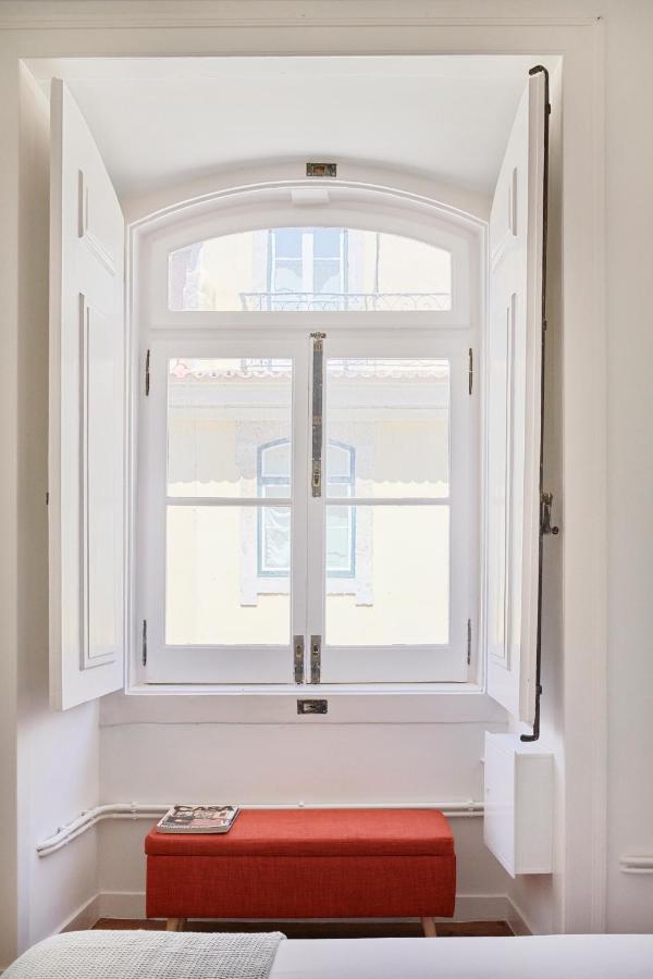 Sunny Pink Street Historical Apt, By Timecooler Lisboa 外观 照片